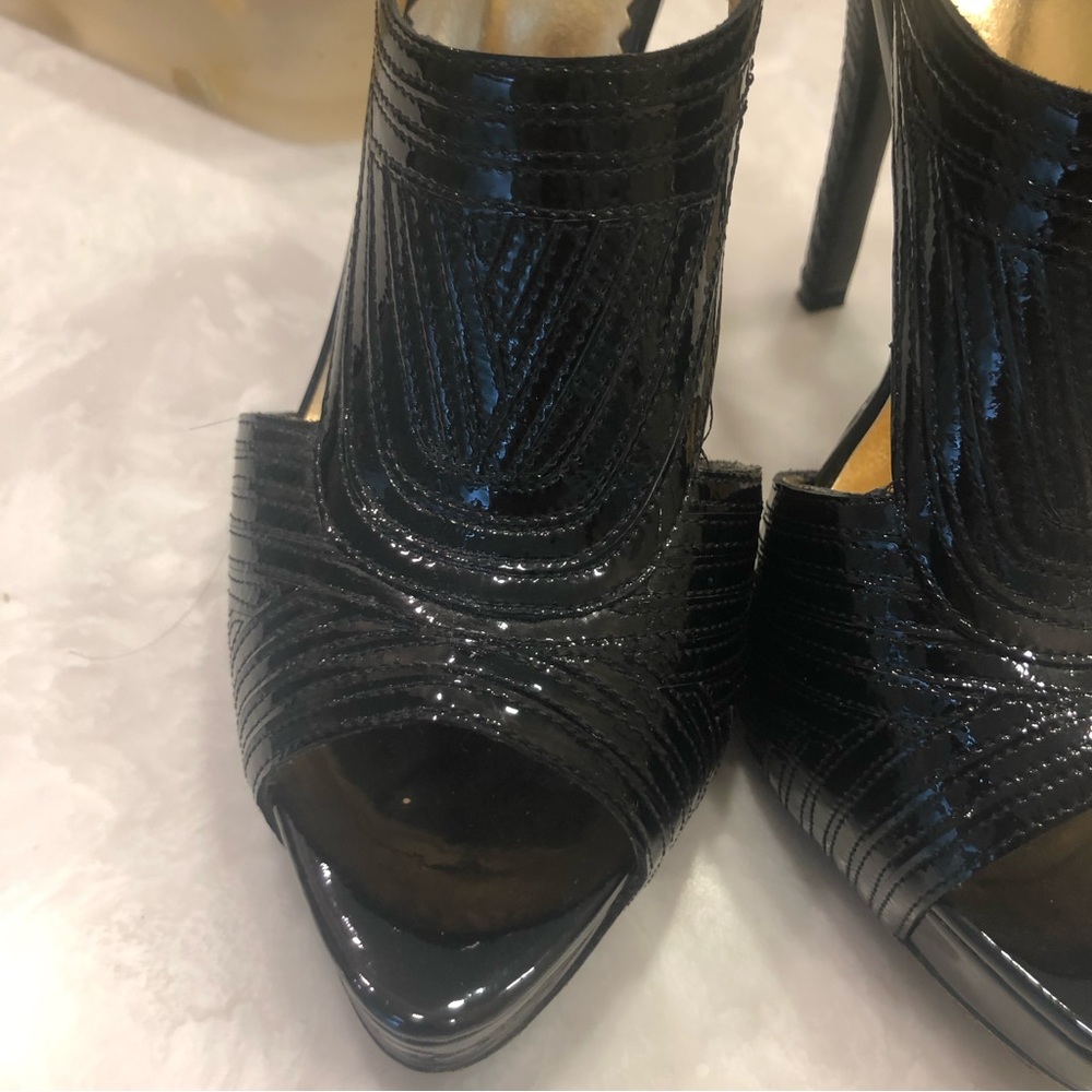 Report Signature black patent peep toe sandals, elegant! Size 8.5. - Picture 11 of 16